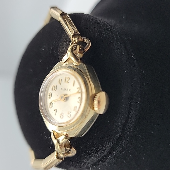 Timex Golden Peite Ladies Watch